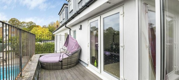 8 bedrooms House in London, United Kingdom No. 6583 25