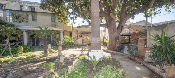 Вилла с 15 комнатами в Мессина, Италия № 118085 29