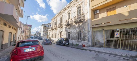 Вилла с 15 комнатами в Мессина, Италия № 118085 38