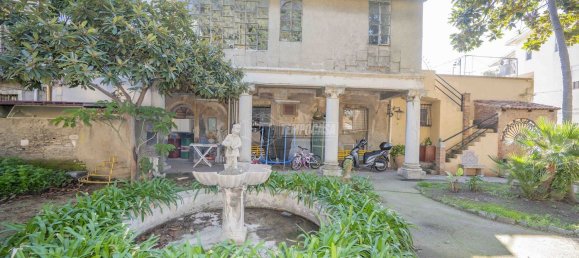 Вилла с 15 комнатами в Мессина, Италия № 118085 25