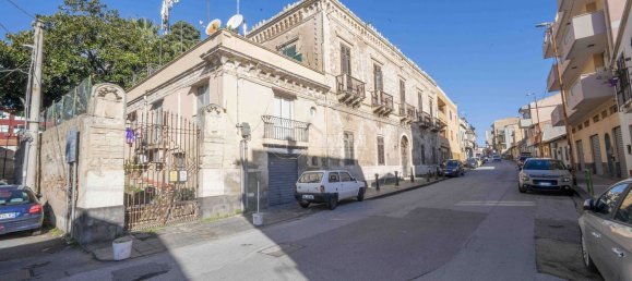 Вилла с 15 комнатами в Мессина, Италия № 118085 35