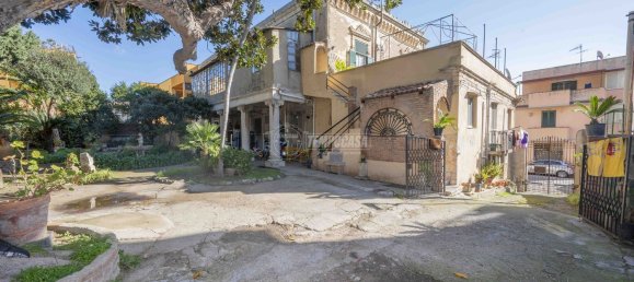 Вилла с 15 комнатами в Мессина, Италия № 118085 33