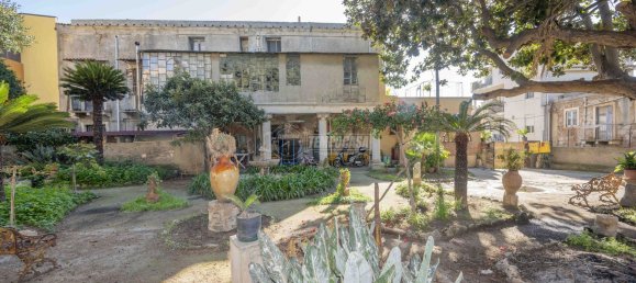 Вилла с 15 комнатами в Мессина, Италия № 118085 30