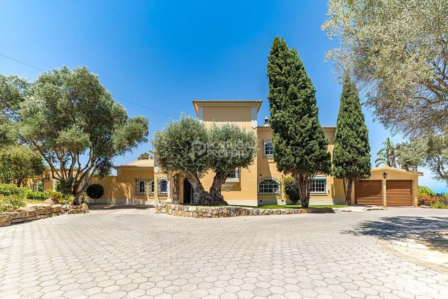 5 غرف نوم قلاع في Quarteira, Portugal رقم 228396