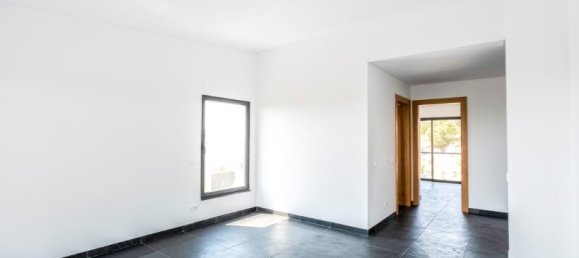 3 bedrooms Villa in Cascais, Portugal No. 237447 33