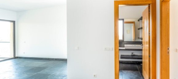 3 bedrooms Villa in Cascais, Portugal No. 237447 31