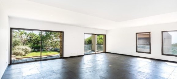 3 bedrooms Villa in Cascais, Portugal No. 237447 20