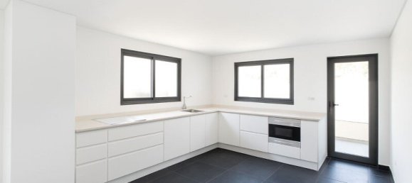 3 bedrooms Villa in Cascais, Portugal No. 237447 23