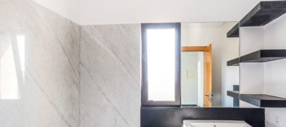 3 bedrooms Villa in Cascais, Portugal No. 237447 36