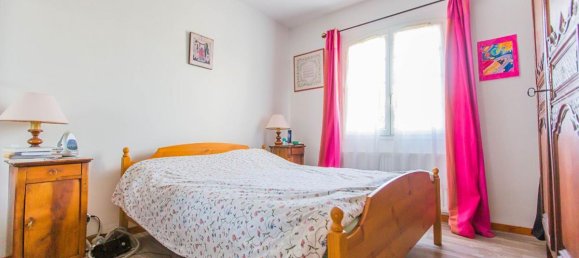 Casa de 4 dormitorios en Luce, France No. 86702 5