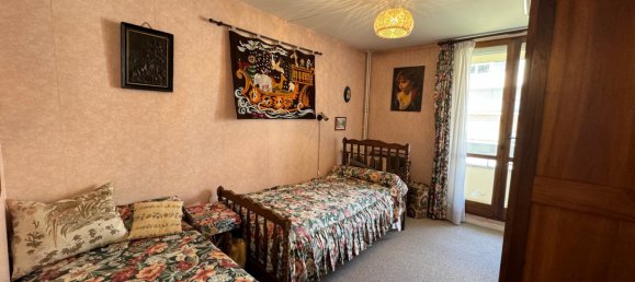 Apartamento de 3 dormitorios en Tinqueux, France No. 76279 11