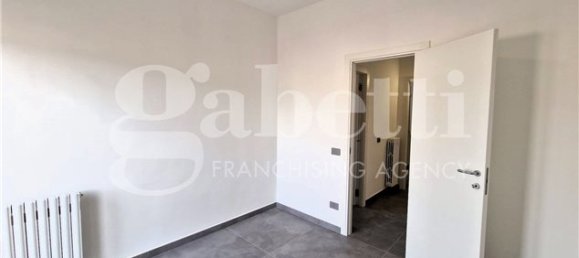 3 bedrooms Apartment in Isernia, Italy No. 29124 5