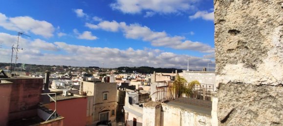 Edificio de 15 habitaciónes en Ruffano, Italy No. 235599 13