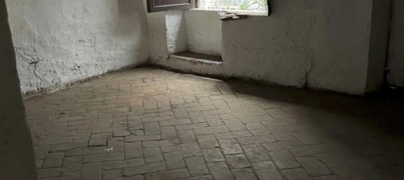 4 bedrooms Apartment in Pescia, Italy No. 179 6