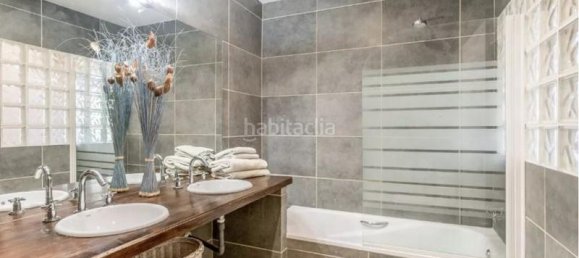 3 غرف نوم فيلا في Estepona, Spain رقم 52298 38