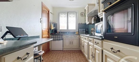 2 bedrooms Apartment in Canteleu, France No. 357385 3