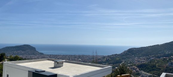 Villa 3+1 in Tepe, Turkey No. 18004 18