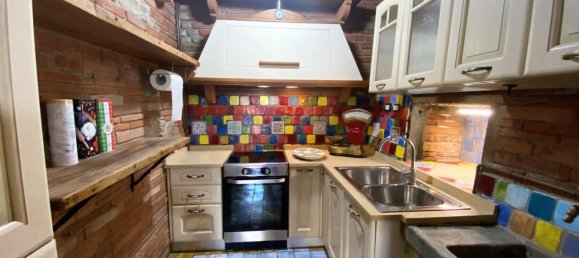 4 rooms Apartment in Castelfiorentino, Italy No. 18139 4