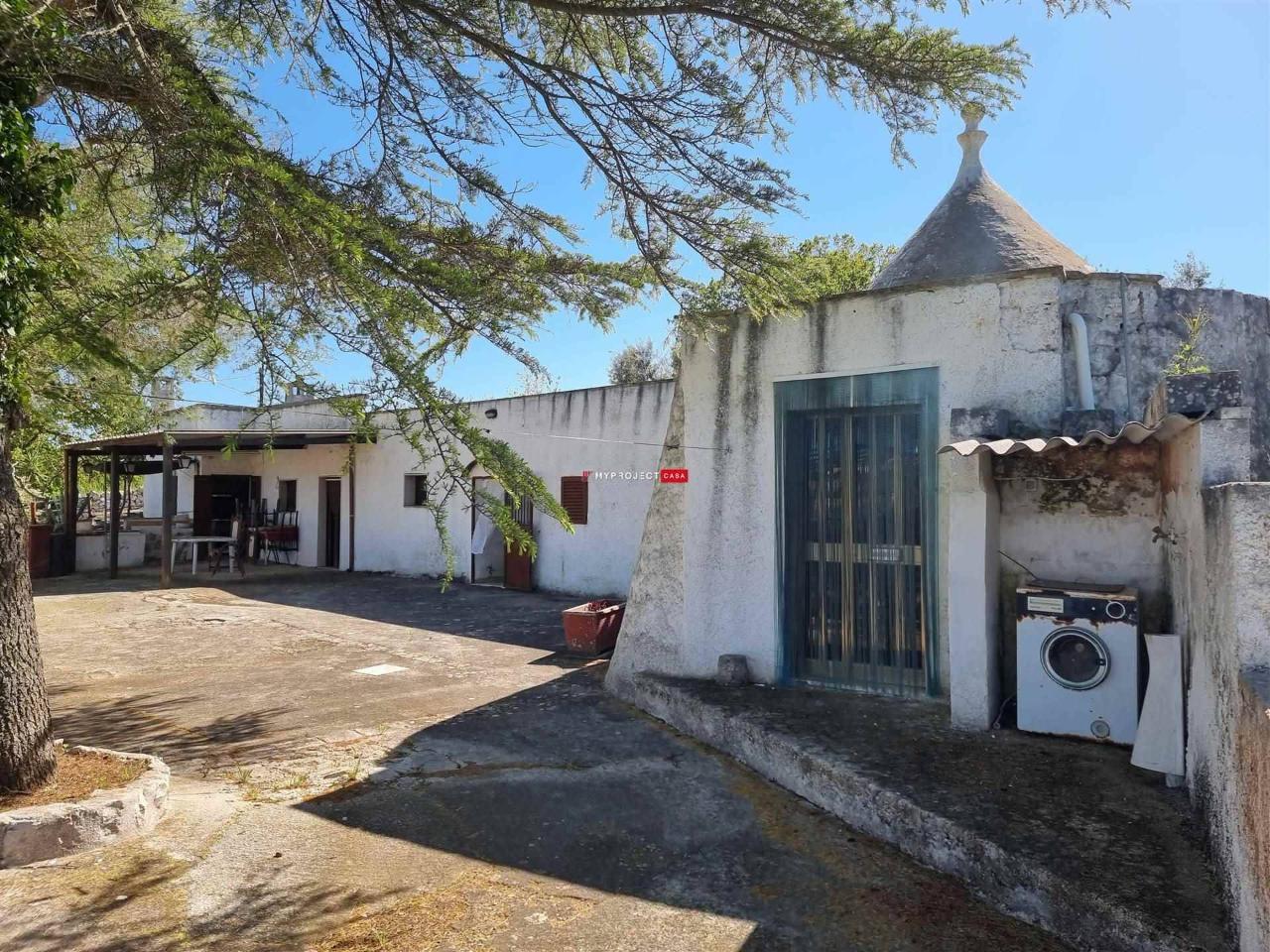 4 rooms House in Locorotondo, Italy No. 163978