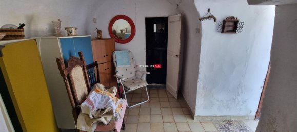 4 rooms House in Locorotondo, Italy No. 163978 6