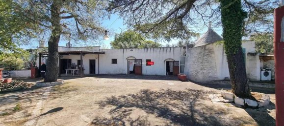 4 rooms House in Locorotondo, Italy No. 163978 2