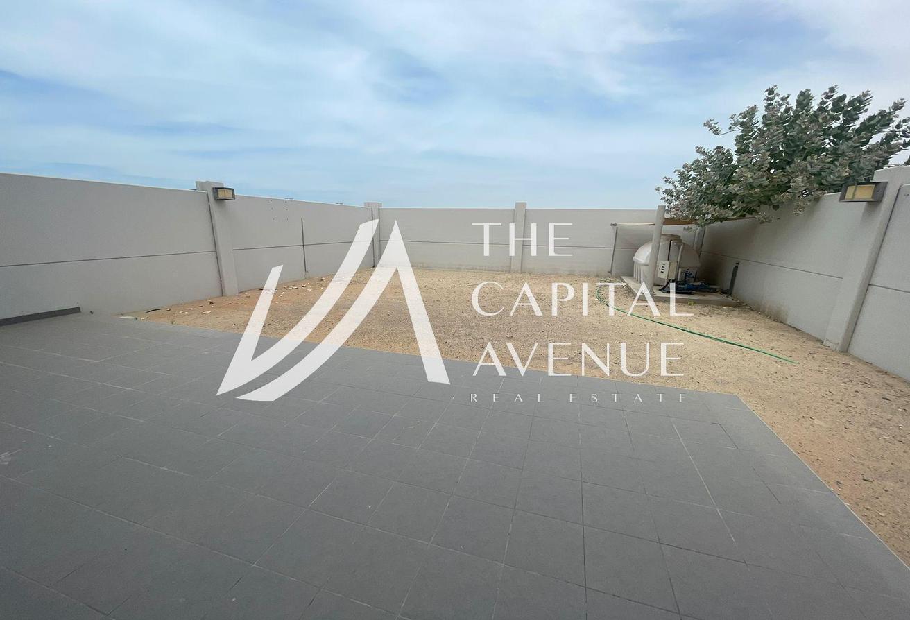 3 bedrooms Townhouse in Al Samha, UAE No. 23536