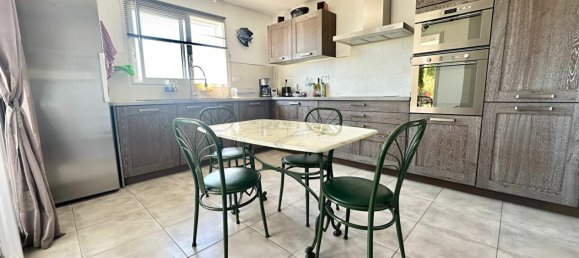 3 bedrooms Villa in Narbonne, France No. 297678 5