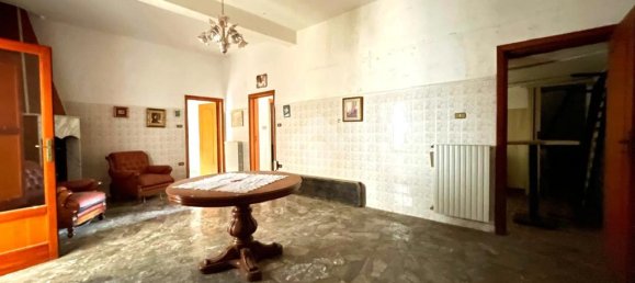 3 bedrooms House in Mesagne, Italy No. 52527 11