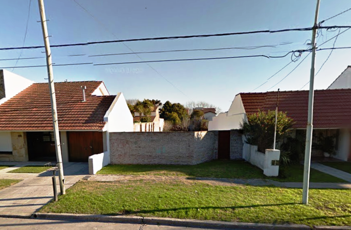  Land in Mar del Plata, Argentina No. 111629
