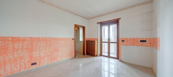 3 rooms Apartment in Grugliasco, Italy No. 2049 8