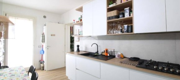 3 غرف نوم فيلا في Albignasego, Italy رقم 270920 6