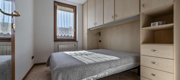 Квартира с 2 комнатами в Роветта, Италия № 155641 8