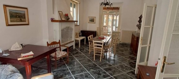 4 bedrooms House in Viareggio, Italy No. 16051 9