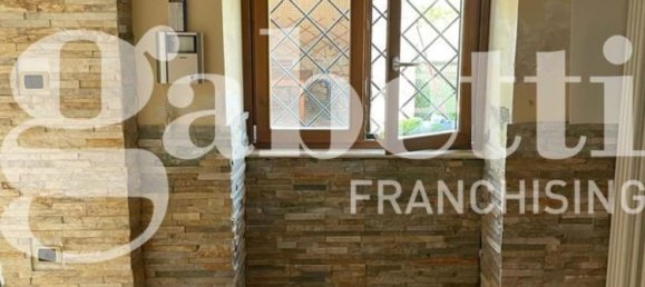 6 rooms Villa in Carinola, Italy No. 32865 10