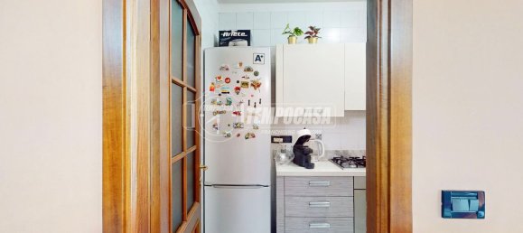 2 rooms Apartment in Turin, Italy No. 276024 5