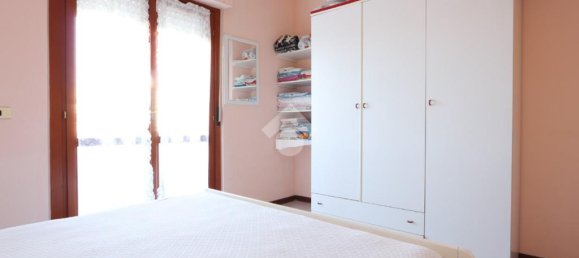 2 bedrooms Apartment in Martinsicuro, Italy No. 318063 12