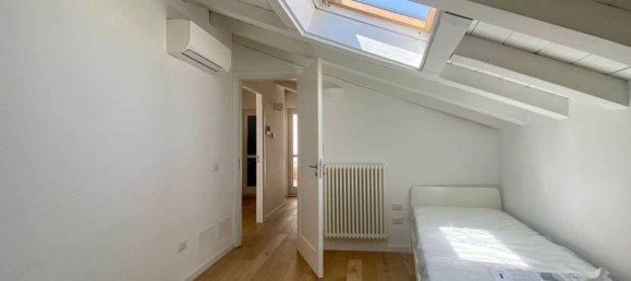 3 bedrooms Apartment in Palermo, Italy No. 68419 13