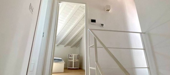 3 bedrooms Apartment in Palermo, Italy No. 68419 12