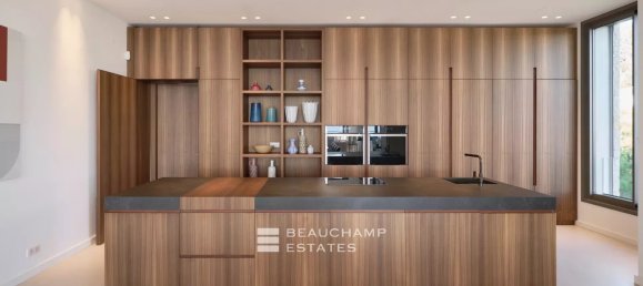 5 bedrooms Villa in Cannes, France No. 295453 6