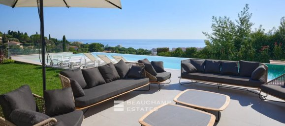 5 bedrooms Villa in Cannes, France No. 295453 7