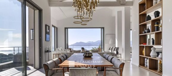 5 bedrooms Villa in Cannes, France No. 295453 3