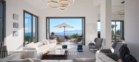 5 bedrooms Villa in Cannes, France No. 295453 4