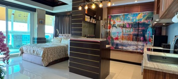 Apartamento de 4 divisões em Pattaya, Thailand N.º 77825 5