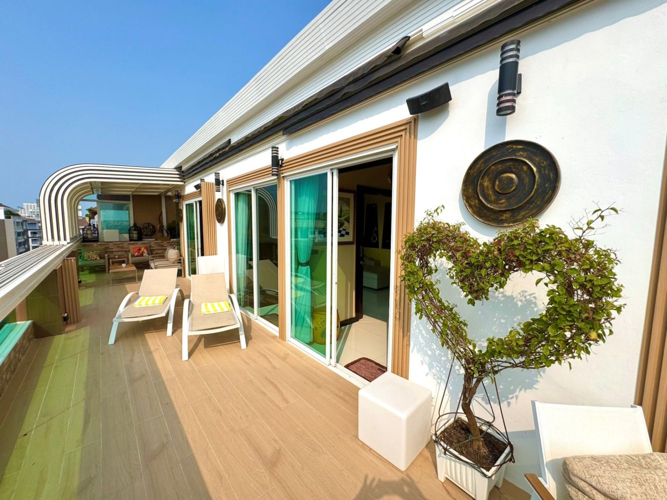 Apartamento de 4 divisões em Pattaya, Thailand N.º 77825
