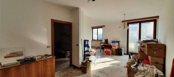 3-salle Appartement à Como, Italy No. 183073 36