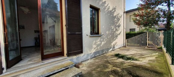 3-salle Appartement à Como, Italy No. 183073 22