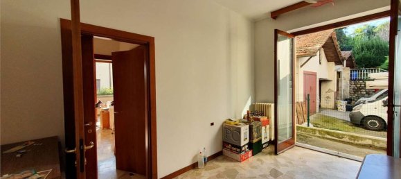 3-salle Appartement à Como, Italy No. 183073 29