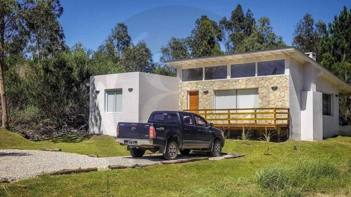 3 bedrooms House in Mar del Plata, Argentina No. 81906