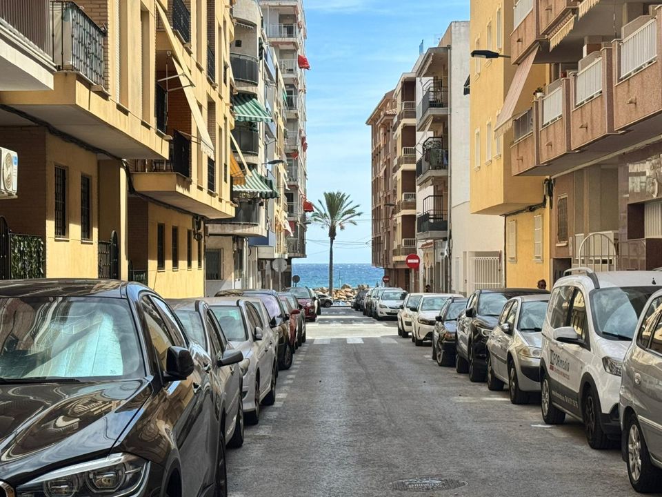 3 bedrooms Apartment in Torrevieja, Spain No. 220211