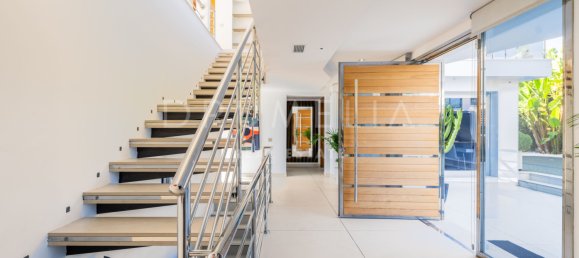 6 bedrooms Villa in Marbella, Spain No. 87400 21